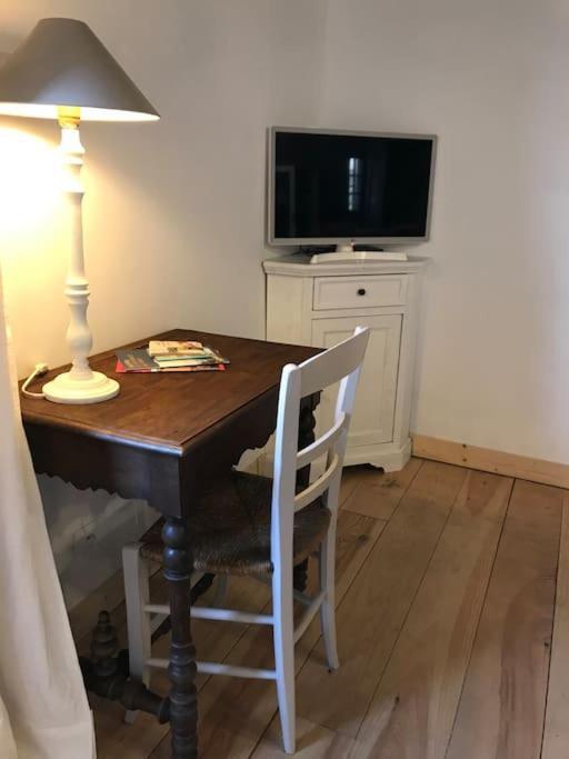 Petite Maison Medievale Партене Экстерьер фото