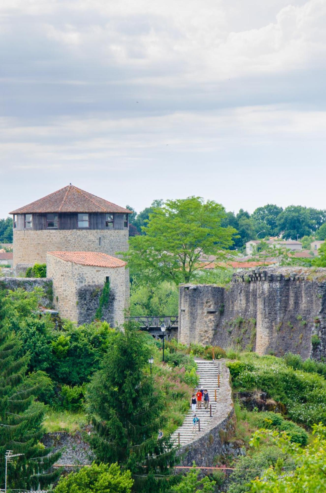 Petite Maison Medievale Партене Экстерьер фото