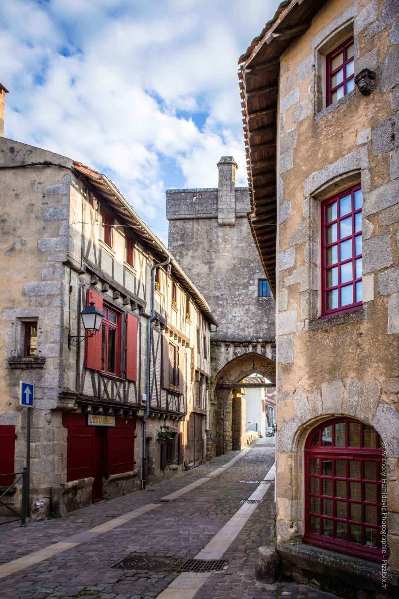 Petite Maison Medievale Партене Экстерьер фото